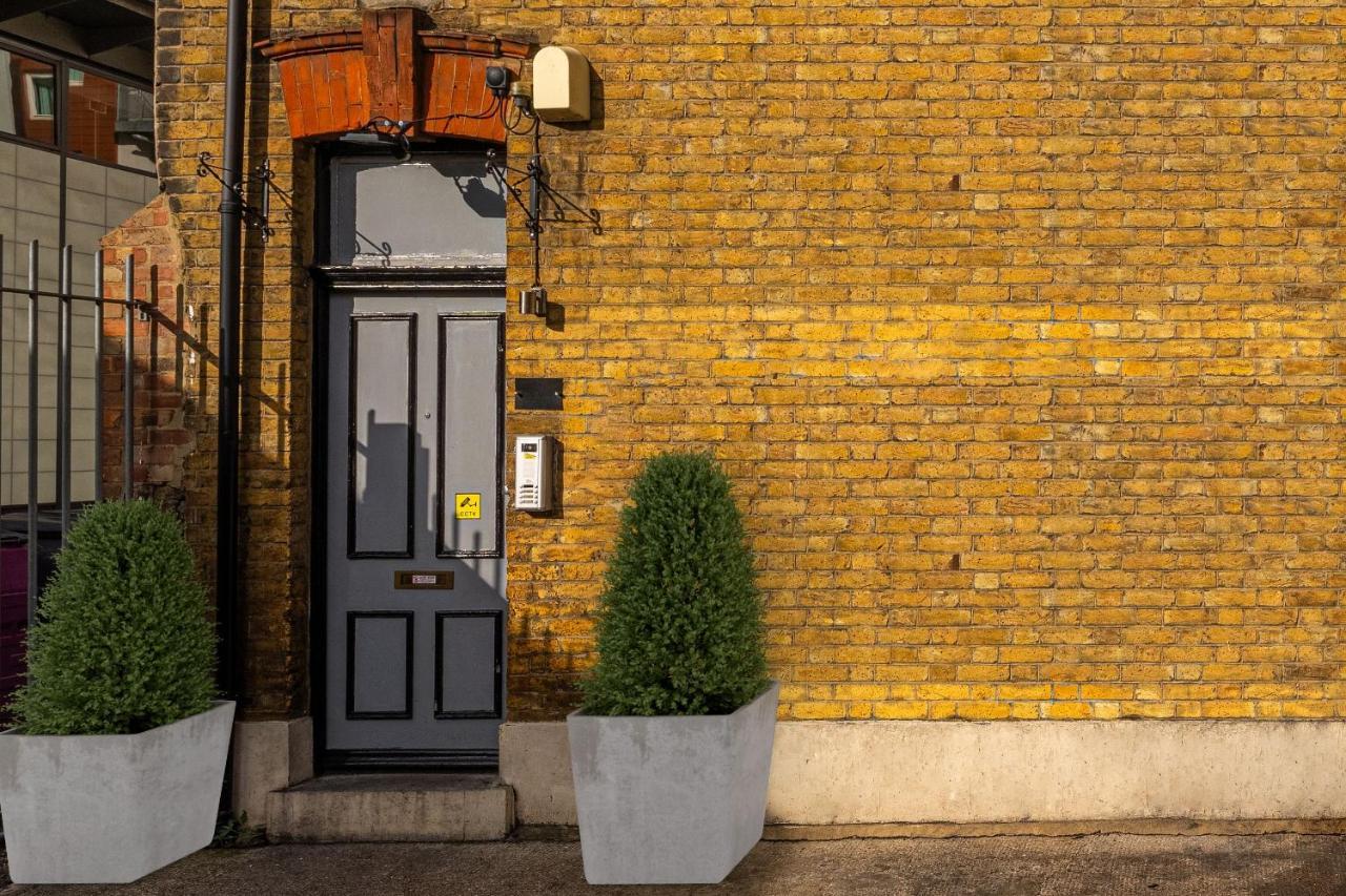 The Buross - Aldgate Aparthotel London Exteriör bild