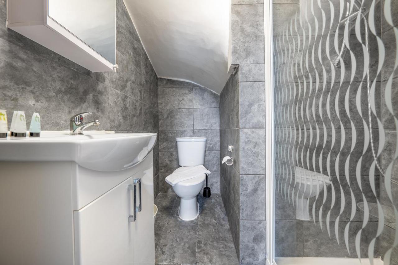 The Buross - Aldgate Aparthotel London Exteriör bild
